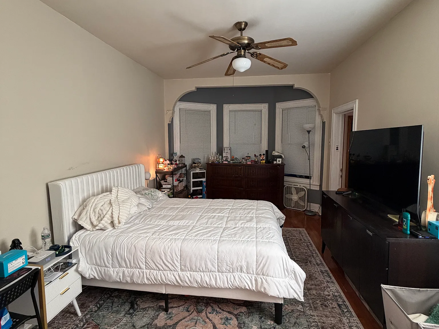 2 bed, 1.5 bath, $2,250 — Photo 3