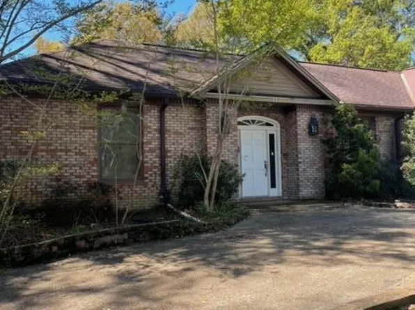 117 Dana Rd, Natchez, MS 39120