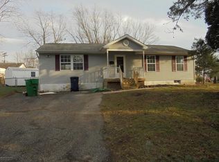24 Adelphi Rd, Toms River, NJ 08757