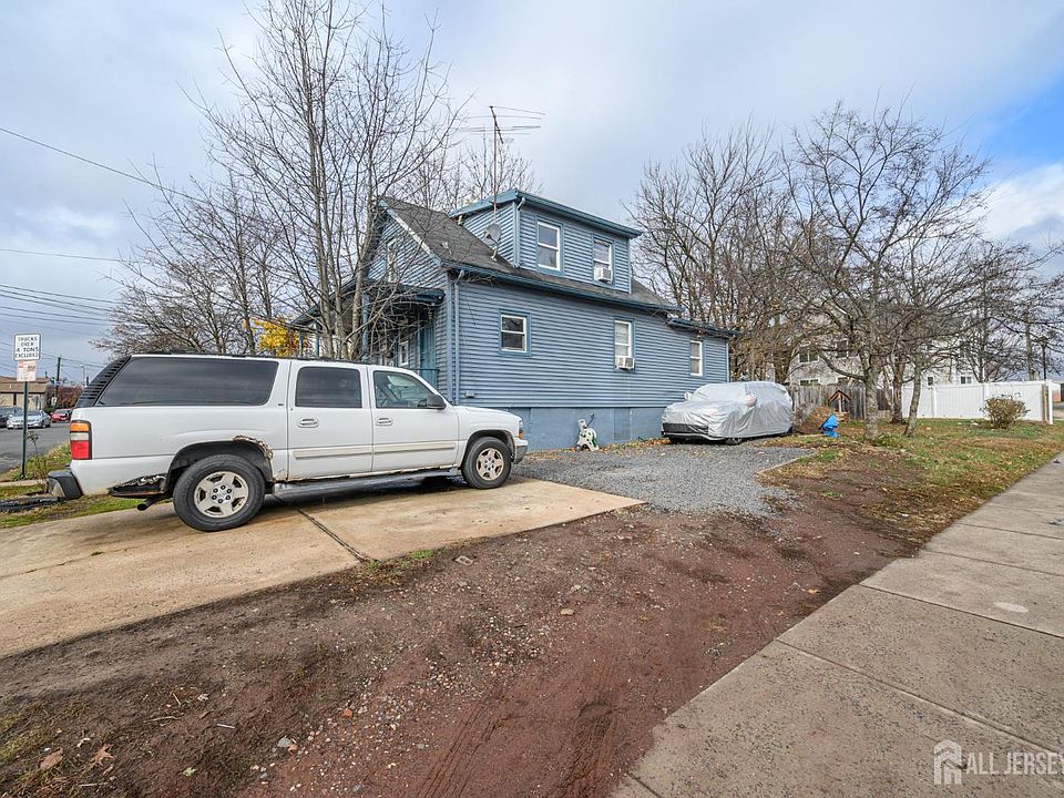 2nd image of 45 Oliver Ave