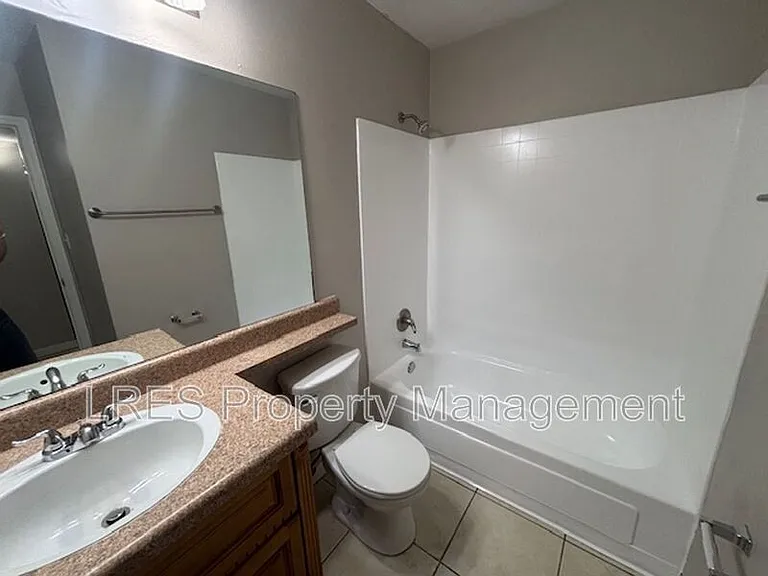 1695 Lee Rd #B107 — Photo 11