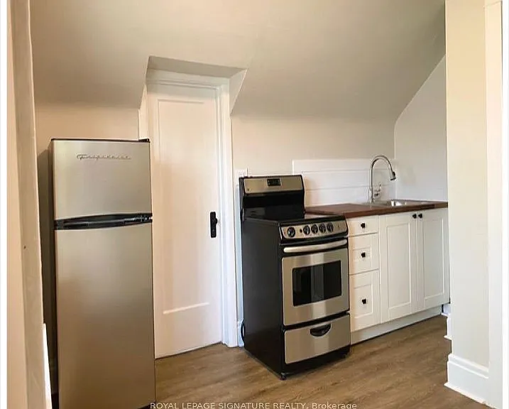 13 Delaware St #UPPER — Photo 5