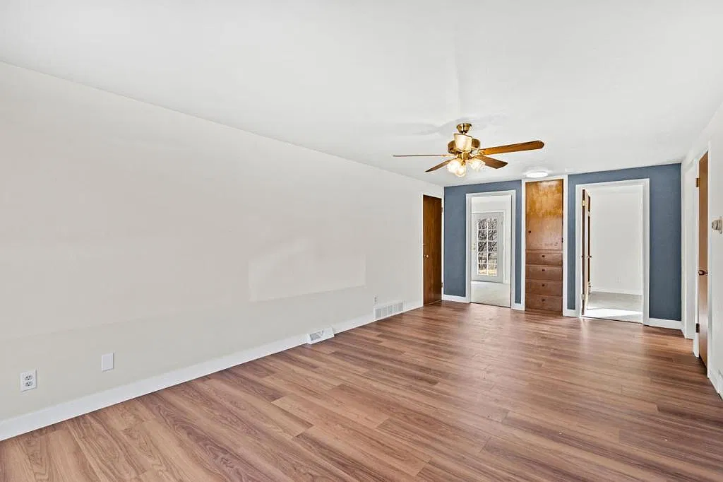 3114 Butternut Dr — Photo 2
