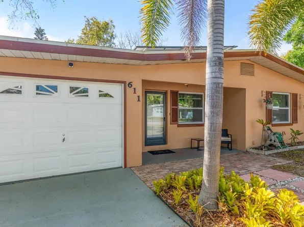611 11th St NW, Largo, FL 33770