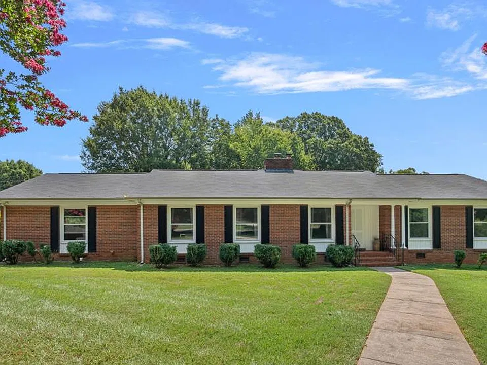 1600 Woodberry Rd