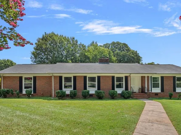 1600 Woodberry Rd, Charlotte, NC 28212