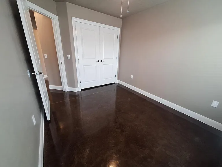 83 W Brown St — Photo 19