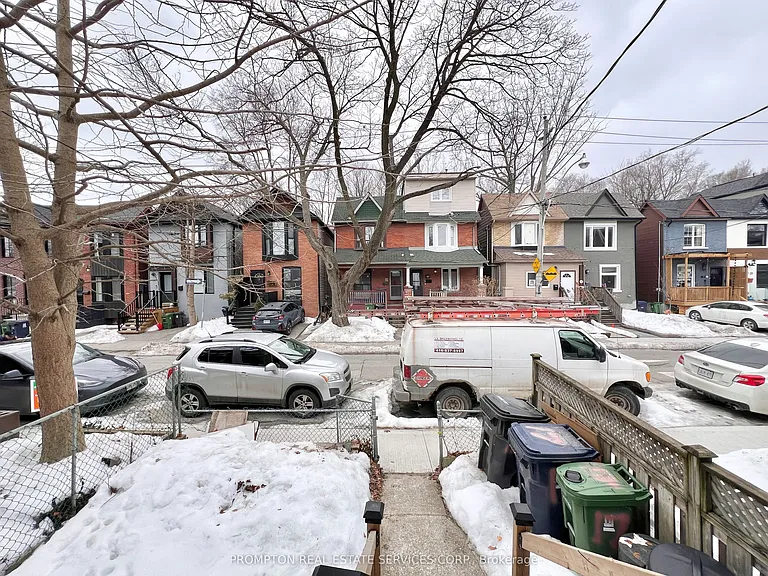 17 Winnifred Ave — Photo 47