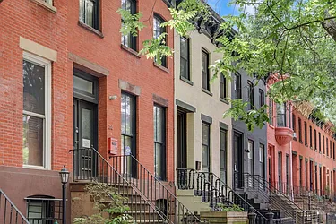 42 Monroe Street