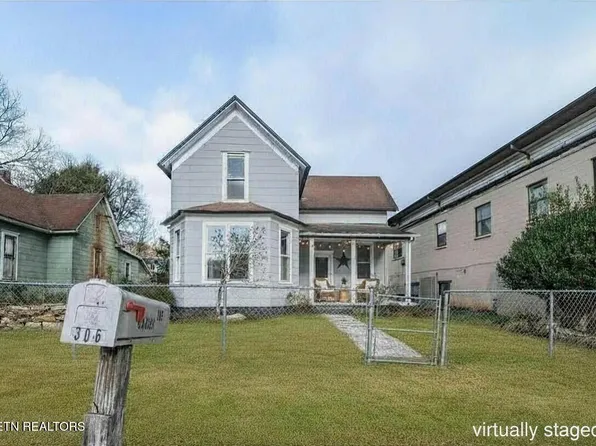 306 Carter Ave, Harriman, TN 37748