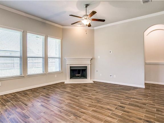 3rd image of 2404 Prospect Park Ln