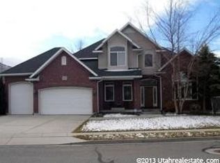 1678 E Crescent View Cir, Sandy, UT 84092