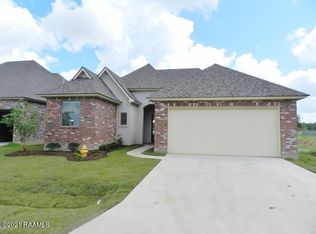 124 Clover Leaf Dr, Lafayette, LA 70508