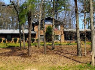 203 Woodland Dr, Calhoun, GA 30701