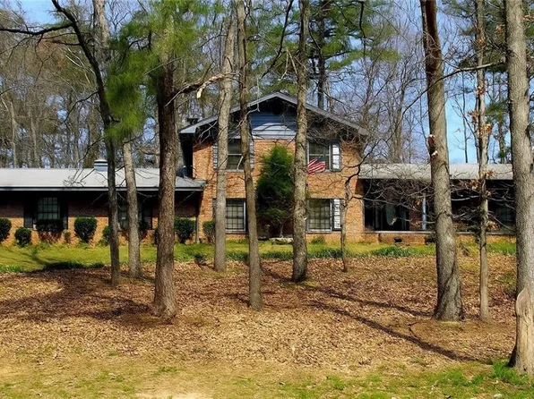 203 Woodland Dr, Calhoun, GA 30701