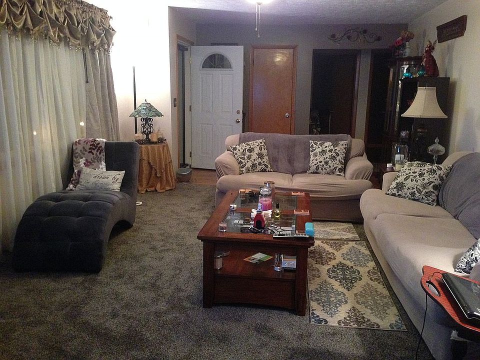 Living room New carpet pergo