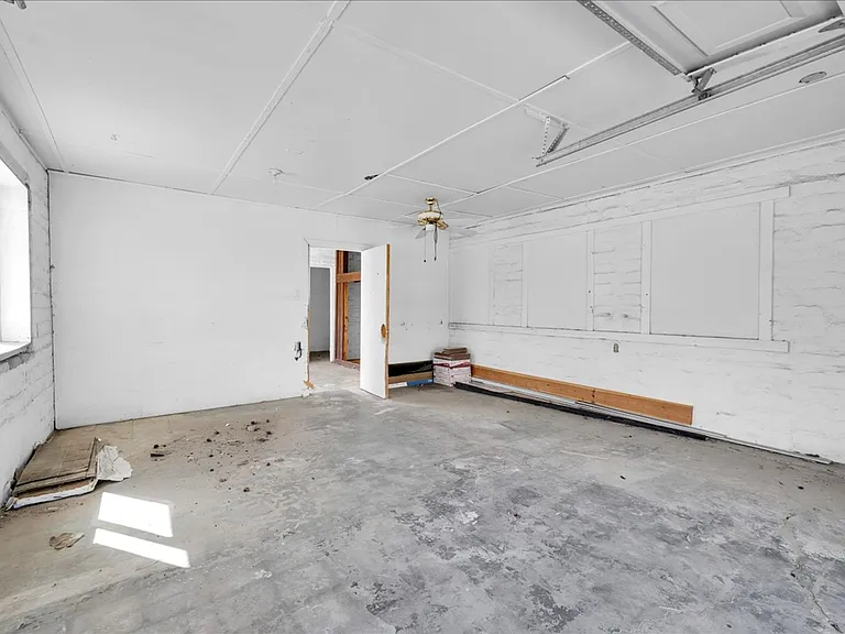 4611 Oasis Ave — Photo 31