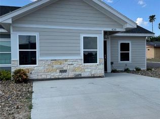 424 3 1/2 St W, La Joya, TX 78560