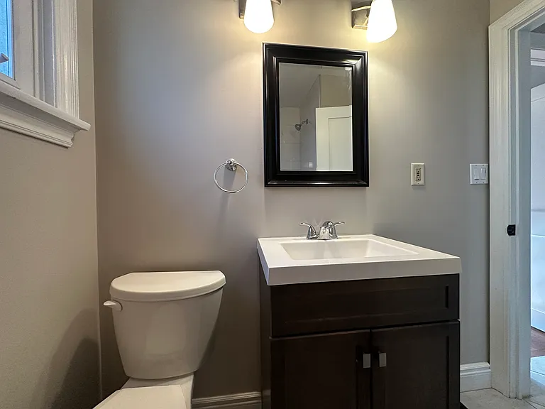 190 Highland Ave — Photo 13