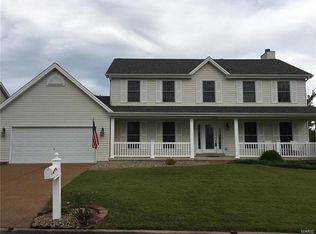 1200 Twinleaf Cir, Saint Peters, MO 63376