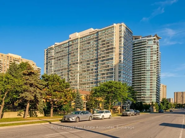 55 Elm Dr W #511, Mississauga, ON L5B 3Z3