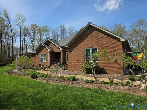 167 Laurel Dr, Aylett, VA 23009