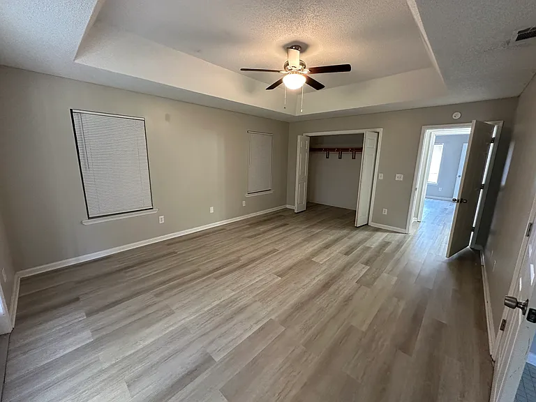 917 Summer Dr — Photo 15