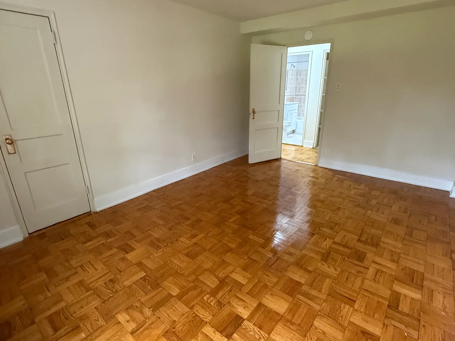 2 bed, 1200 sqft, $2,800 — Photo 3