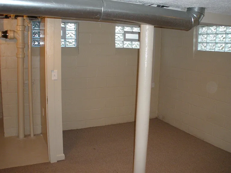 4102 Walter Ave — Photo 2