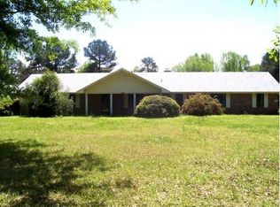9206 Brake Rd, Pine Bluff, AR 71603