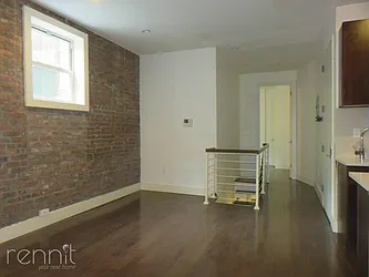 Rented by Rennit Inc.