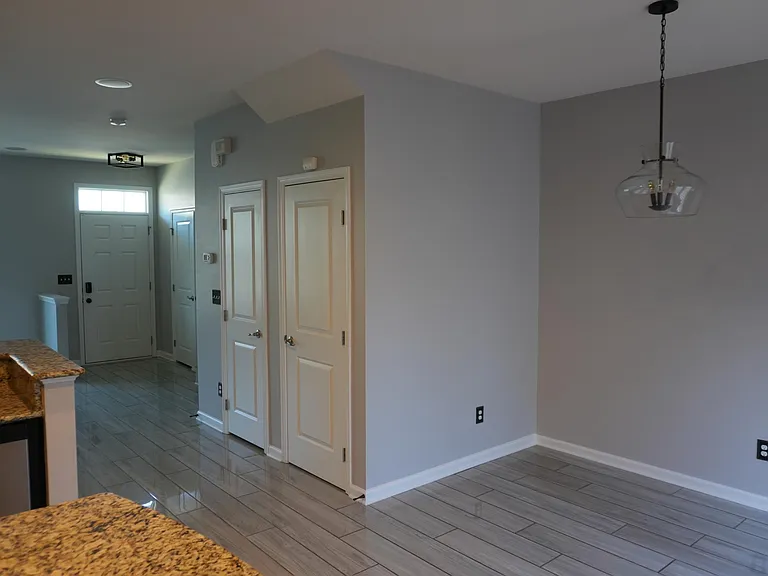 1645 Fleetwood Dr — Photo 12
