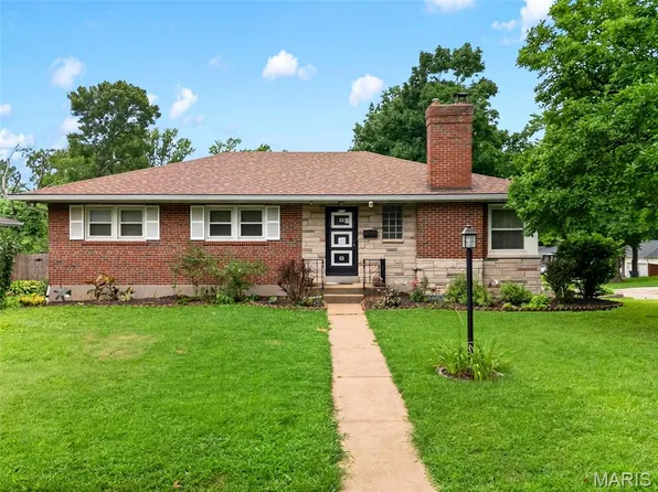 813 Hentschel Pl, Saint Louis, MO 63135