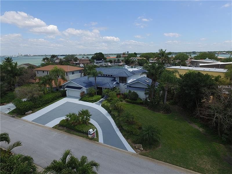 1st image of 3103 Crystal Cay