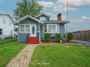 715 Westmoreland Ave, Waukegan, IL 60085