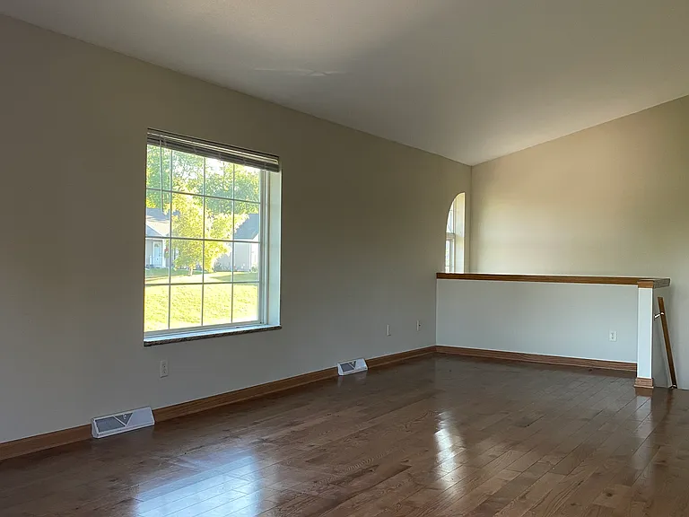 2425 Julianne St — Photo 5