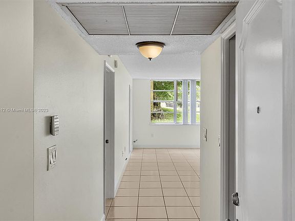 4th image of 9410 Tangerine Pl APT 105