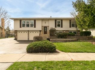 6520 Powell St, Downers Grove, IL 60516