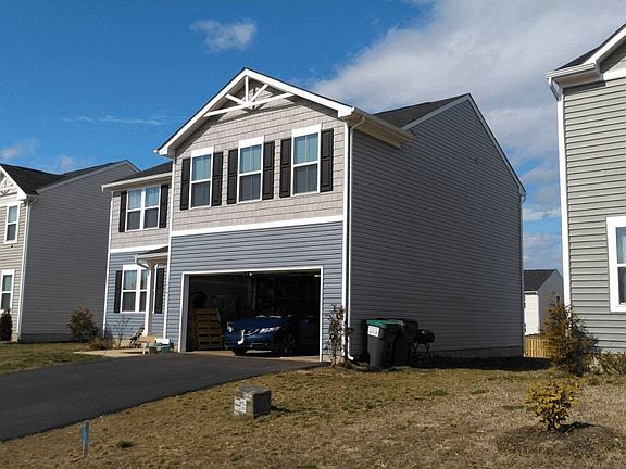 2nd image of 2241 Sedgwick Dr