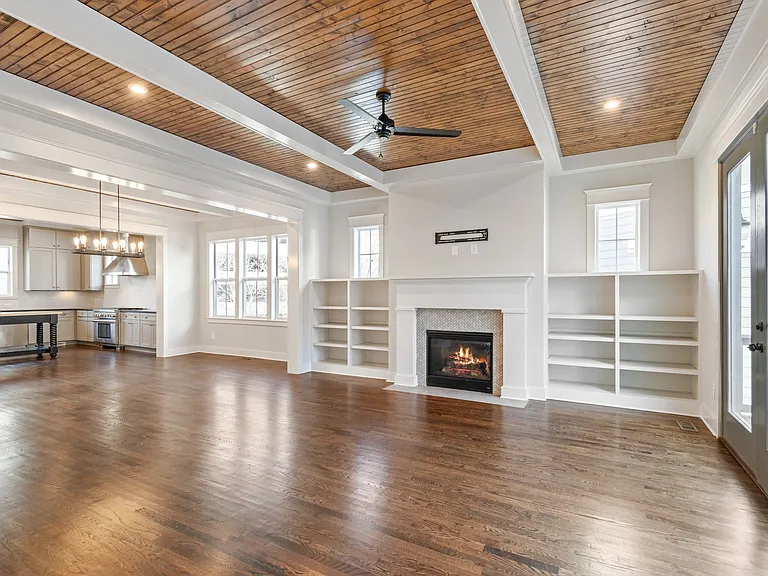 3358 Acklen Ave — Photo 4