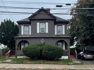 26-28 Holyoke St, Lynn, MA 01905