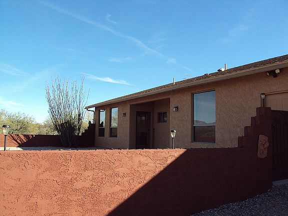 3rd image of 3621 E Calle Agassiz