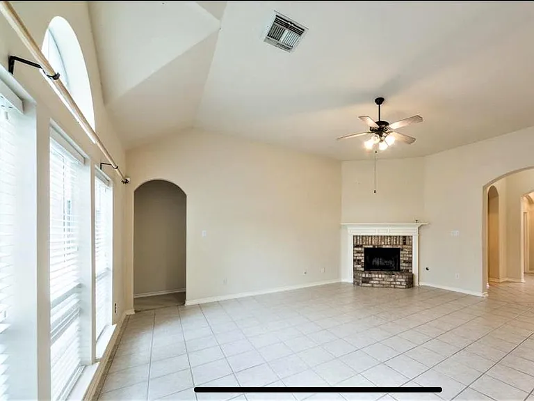 10119 W Temple Dr — Photo 33