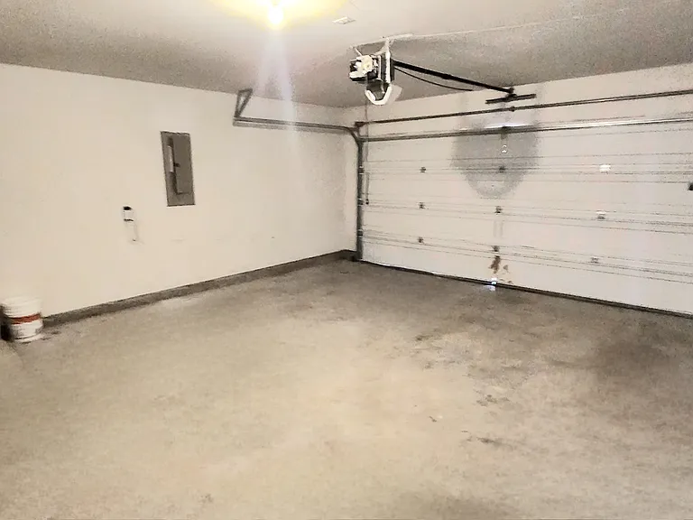 712 Lazy Crest Dr — Photo 20