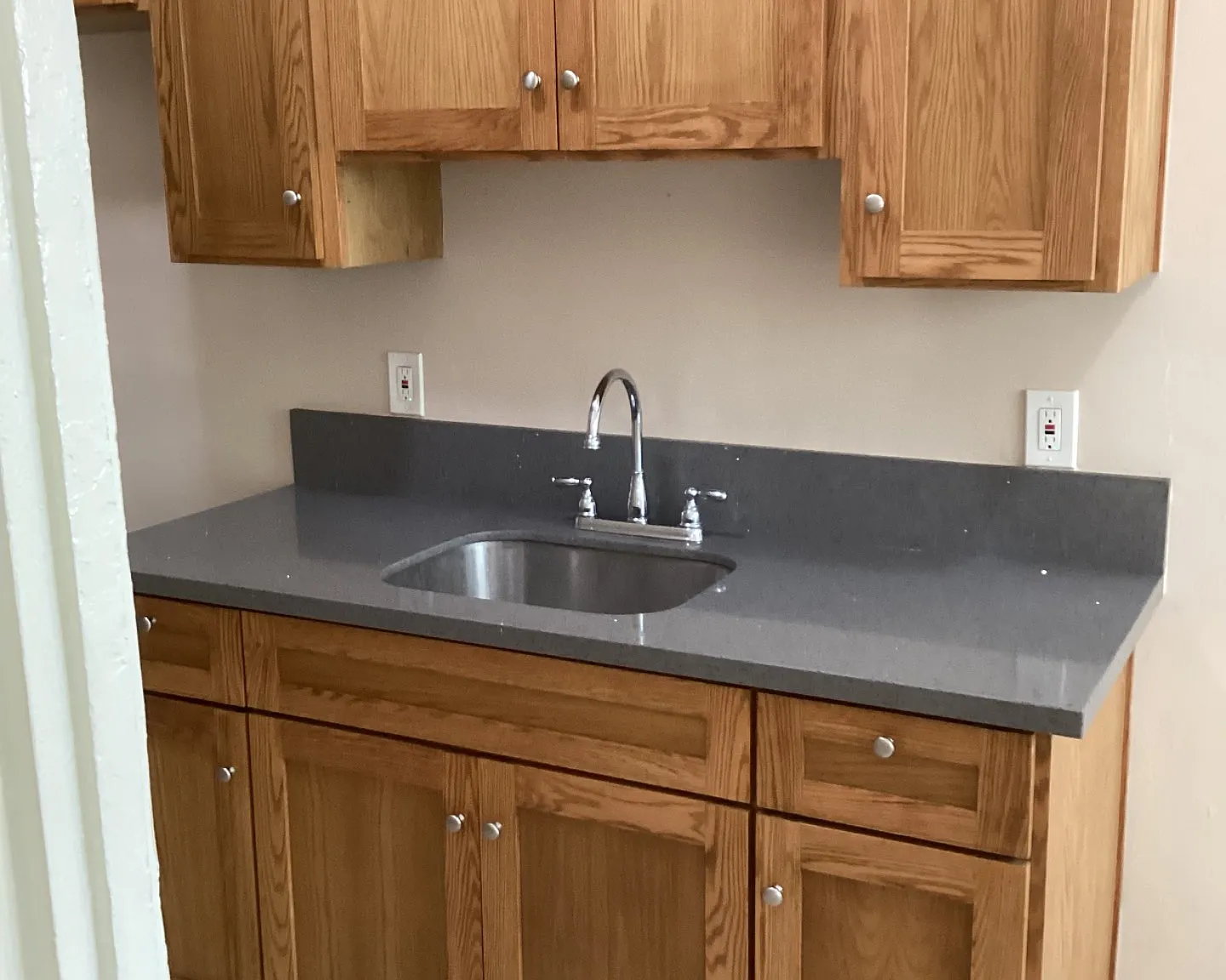 1835 Wilcox Ave — Photo 3