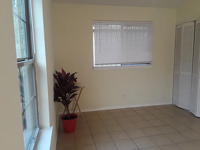 5130 Village Grn #A — Photo 9