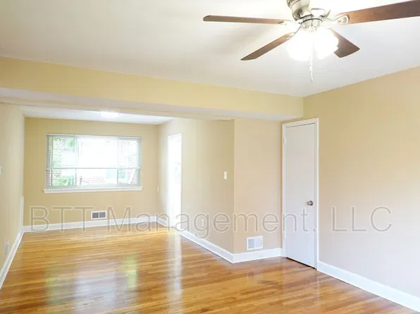 8802 Bradford Rd APT 4, Silver Spring, MD 20901