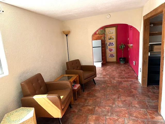 104 Avenida De Velasquez — Photo 13