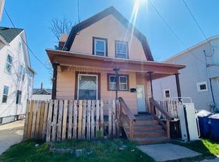 253 Jones St, Racine, WI 53404