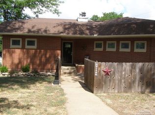 612 N Lincoln Ave, Ellsworth, KS 67439